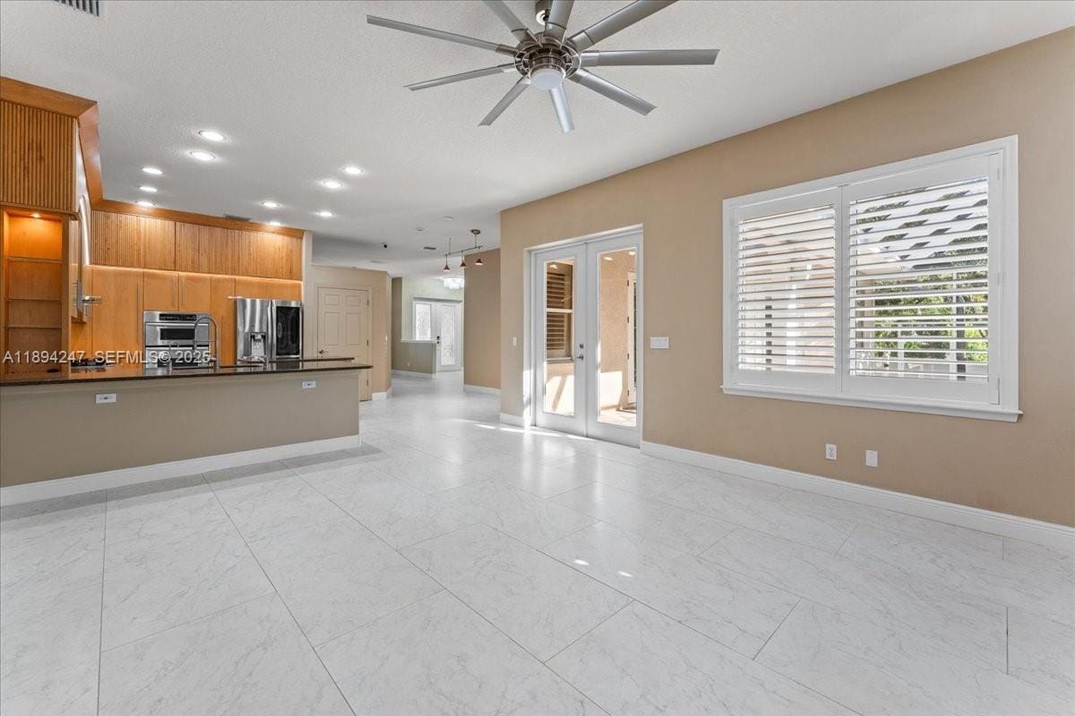 2706 Skimmer Point S Gulfport Drive, St. Petersburg, FL 33707 photo 28