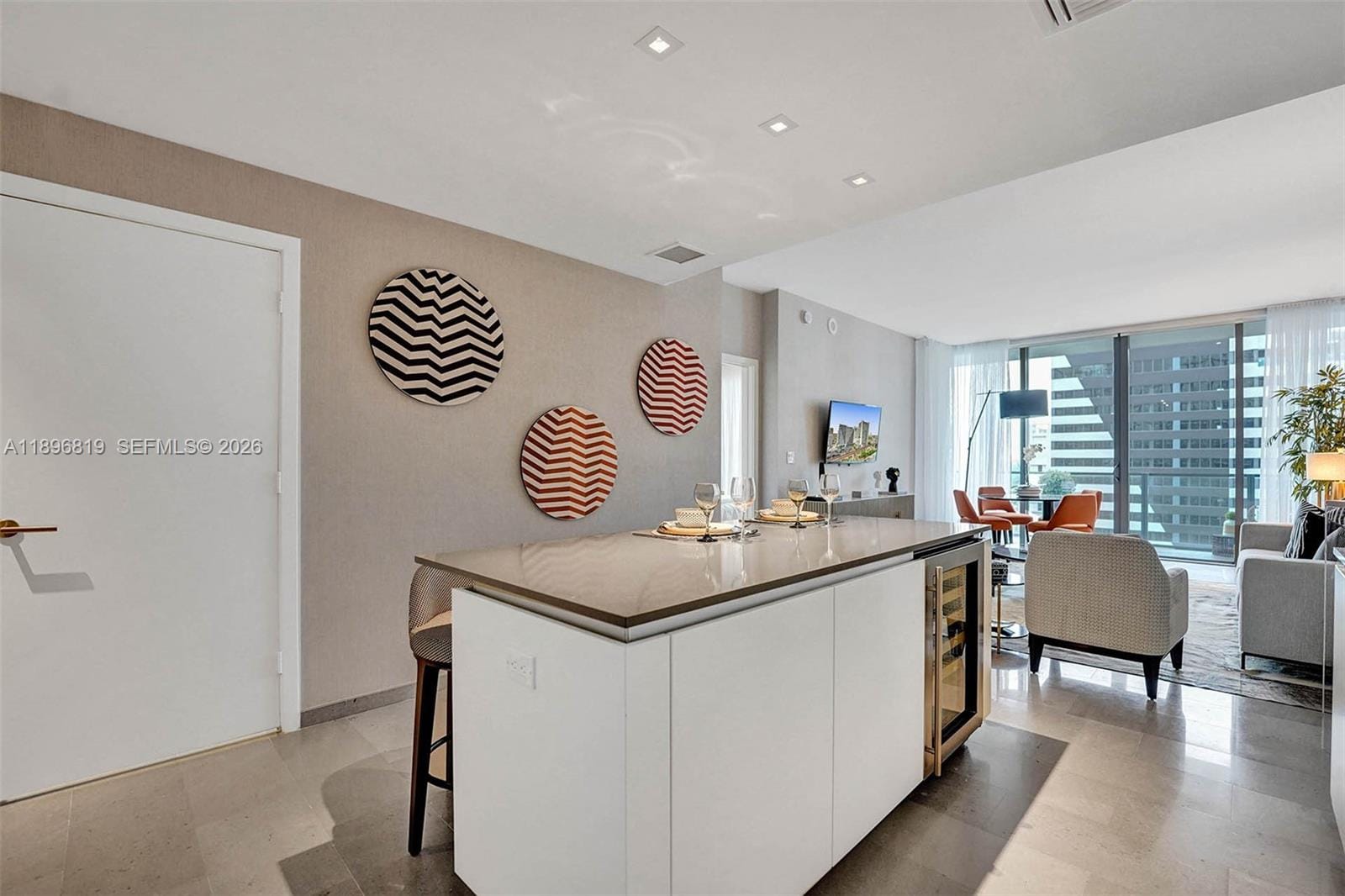 88 SW 7th Street 1408, Miami, FL 33130 photo 3