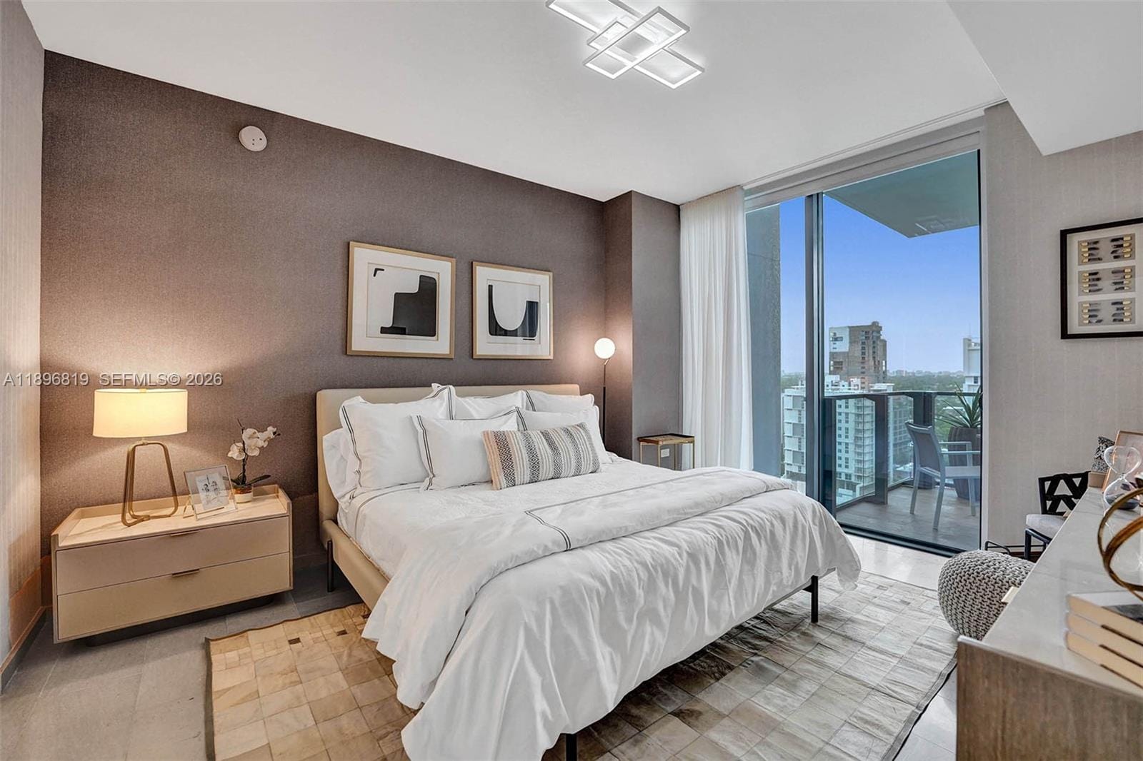 88 SW 7th Street 1408, Miami, FL 33130 photo 9