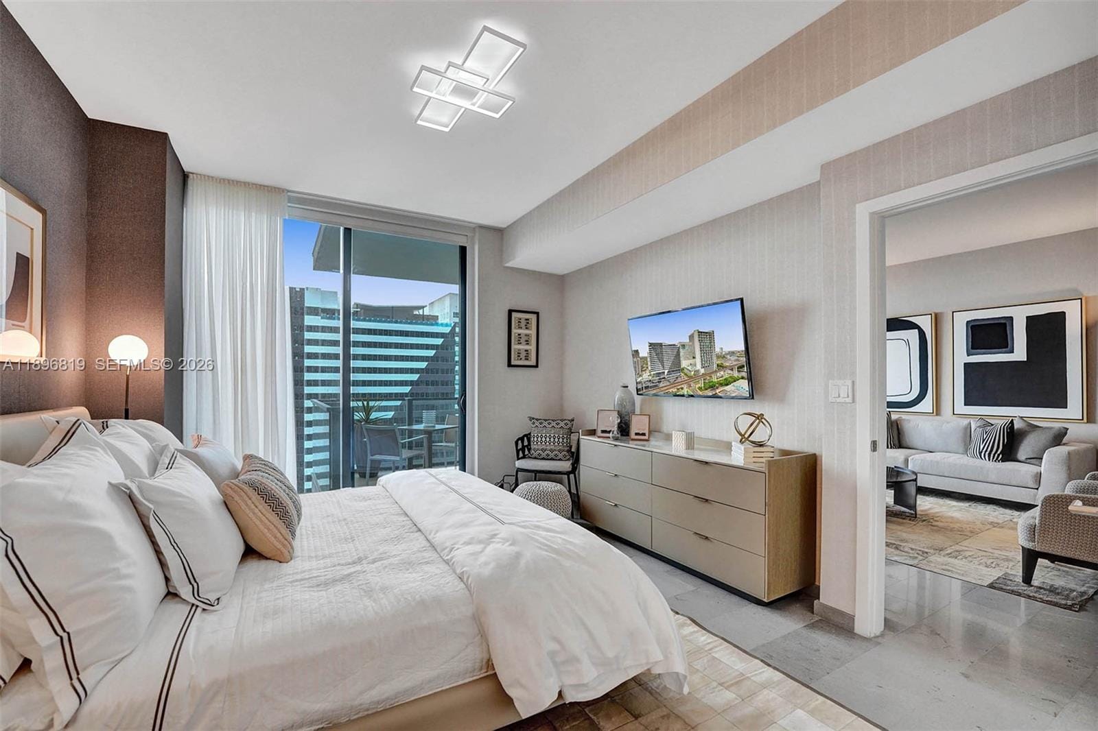 88 SW 7th Street 1408, Miami, FL 33130 photo 10