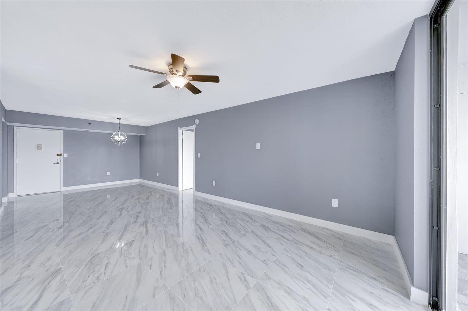 1100 Saint Charles Place 708 — photo 11