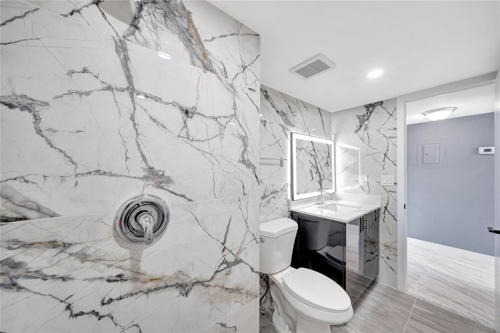 1100 Saint Charles Place 708, Pembroke Pines, FL 33026 photo 30