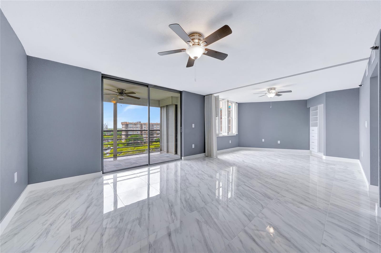 1100 Saint Charles Place 708 — photo 8