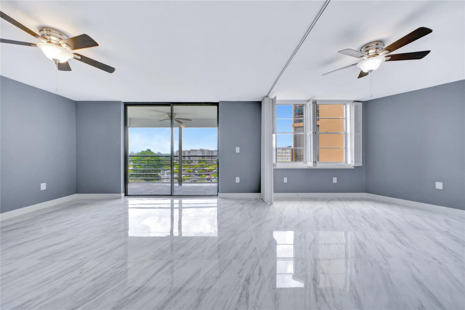 1100 Saint Charles Place 708 — photo 9