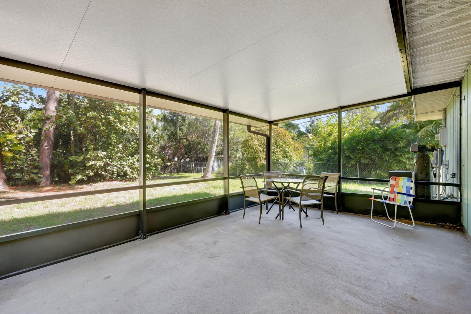 7902 Holopaw Avenue — photo 11