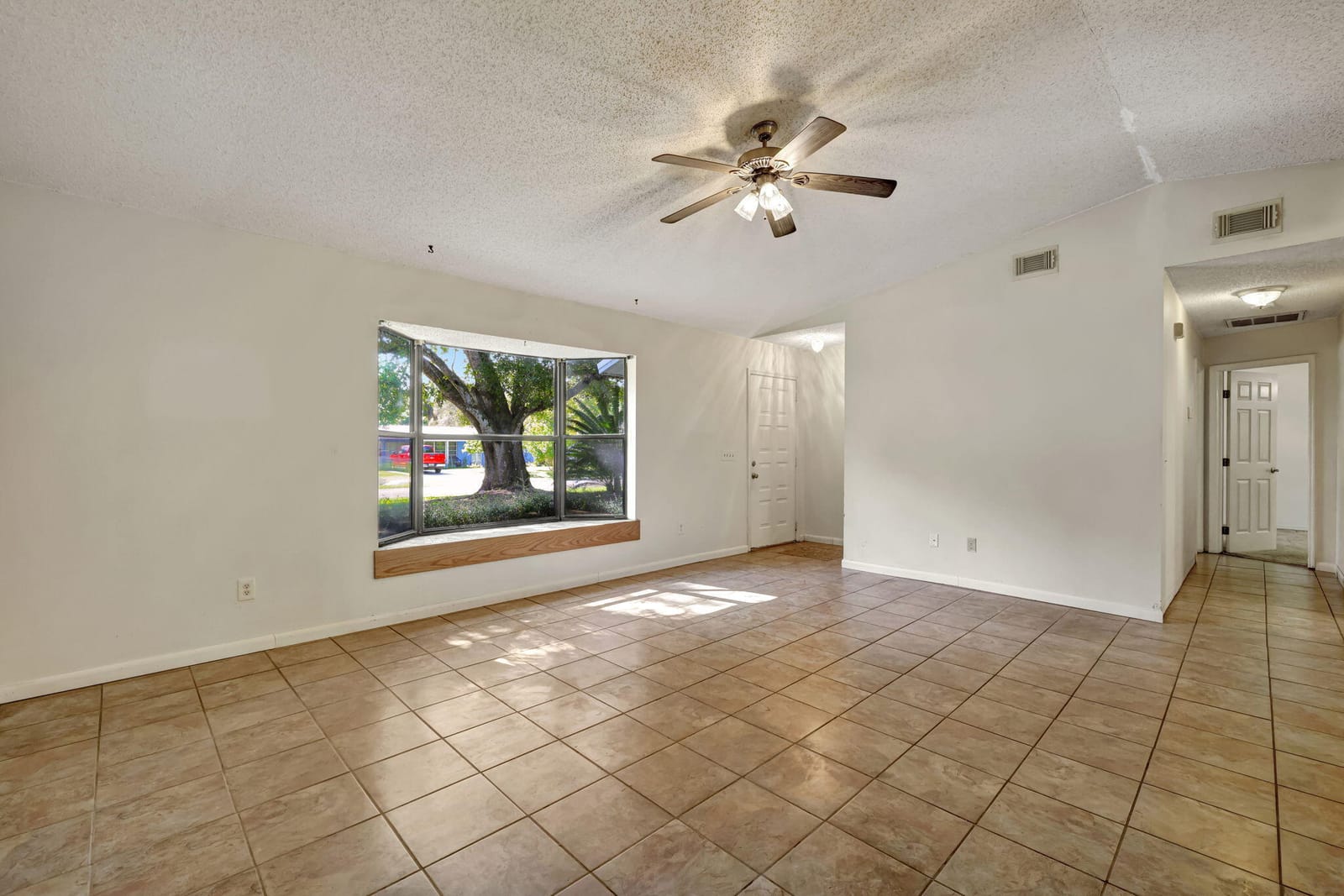 7902 Holopaw Avenue, Fort Pierce, FL 34951 photo 14