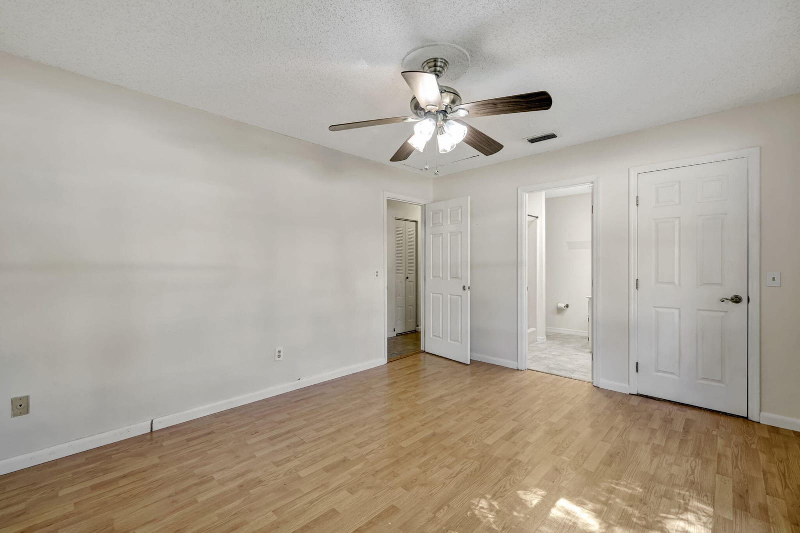 7902 Holopaw Avenue, Fort Pierce, FL 34951 photo 18