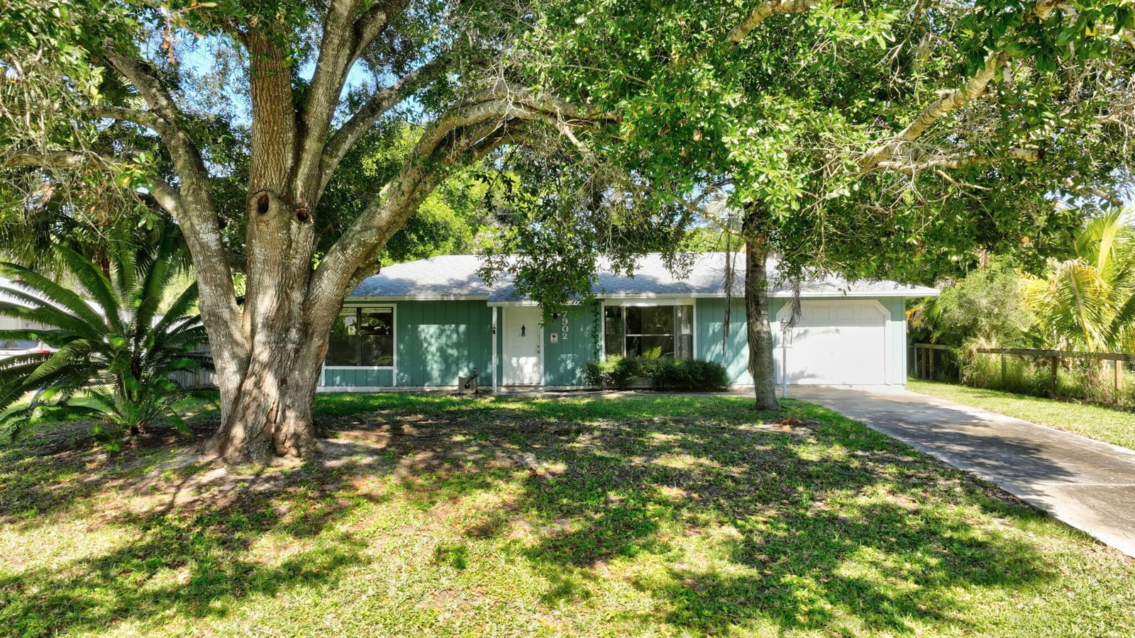 7902 Holopaw Avenue — photo 7