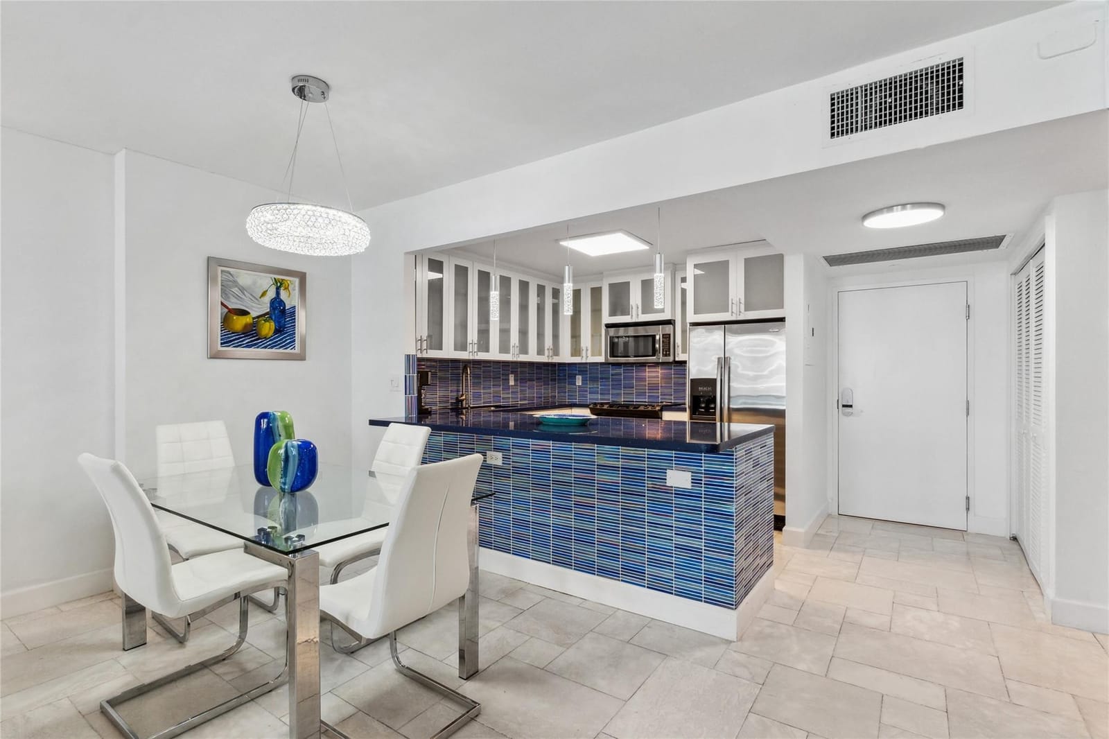 2301 Collins Avenue 1015 — photo 10