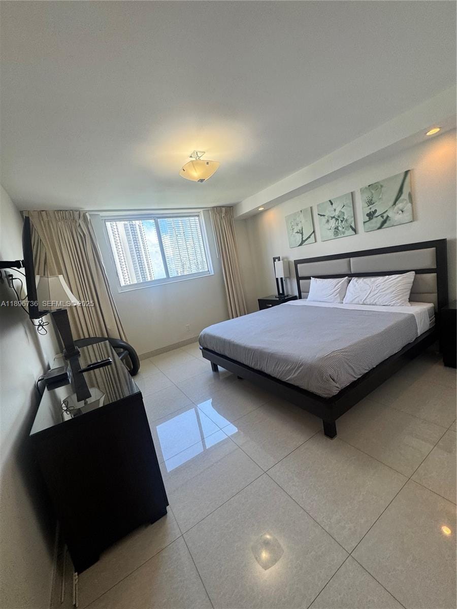 19370 Collins Avenue 1427 — photo 10
