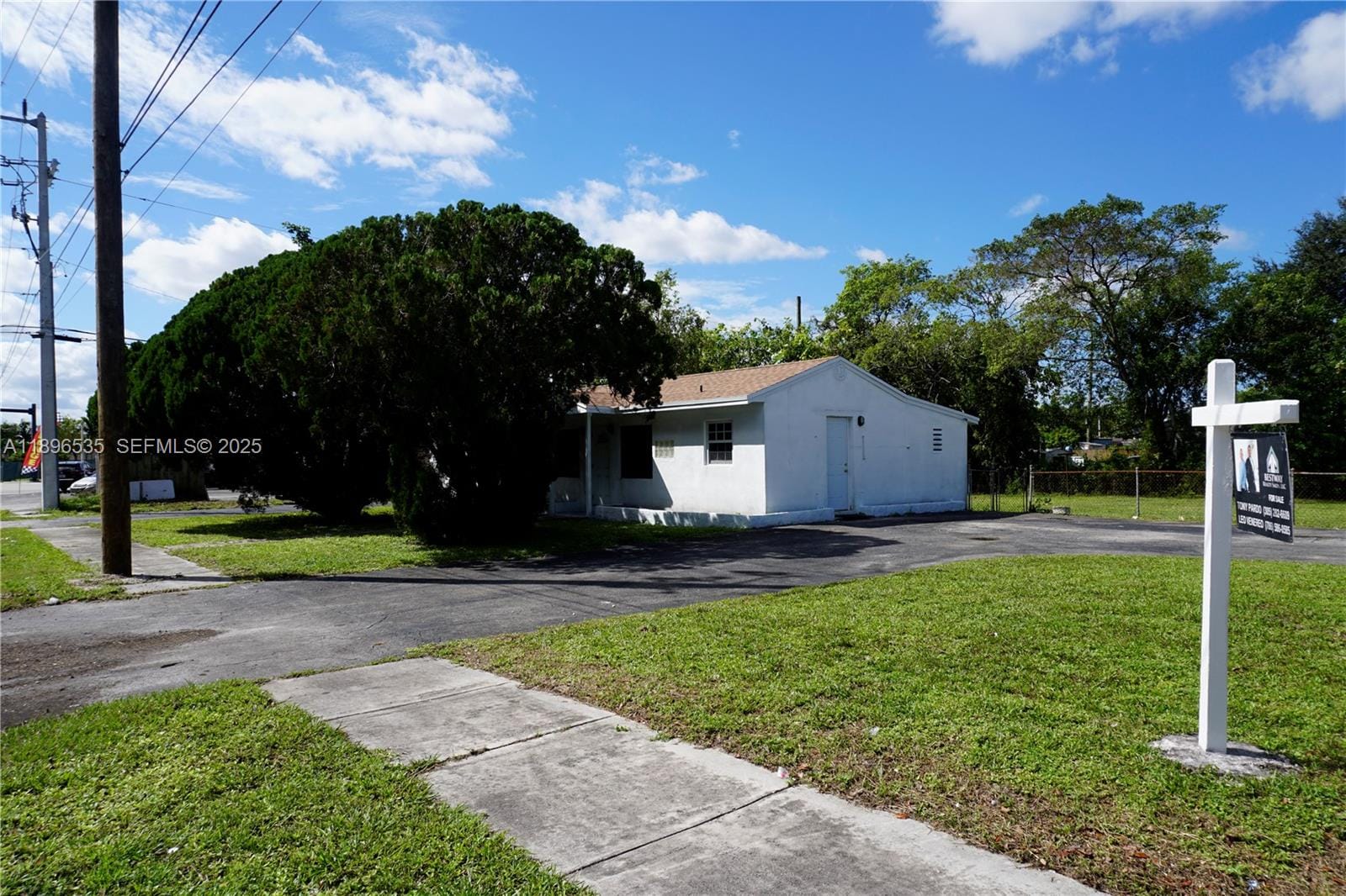 6200 Fletcher Street — photo 2