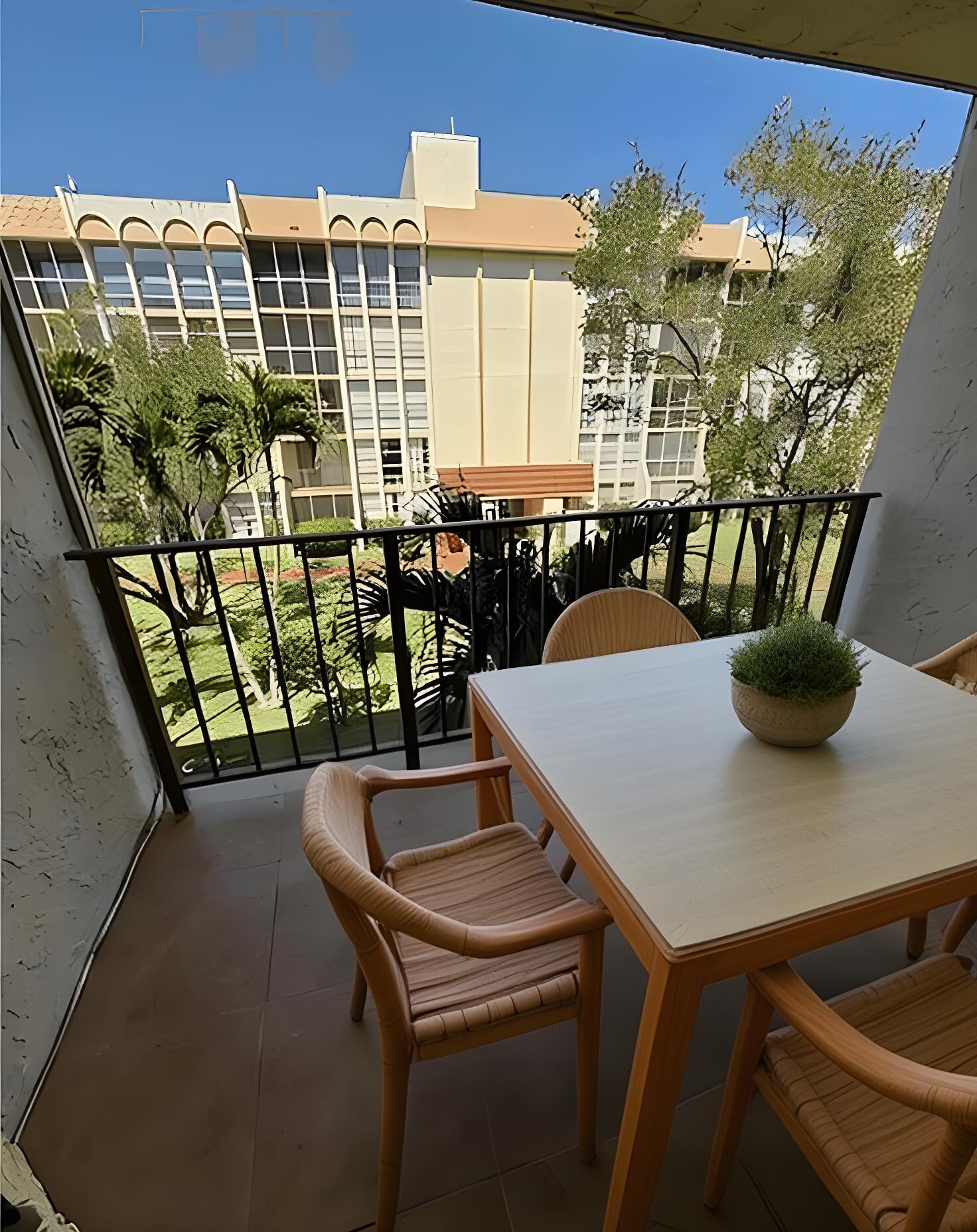 801 Three Islands Boulevard 409, Hallandale Beach, FL 33009 photo 18