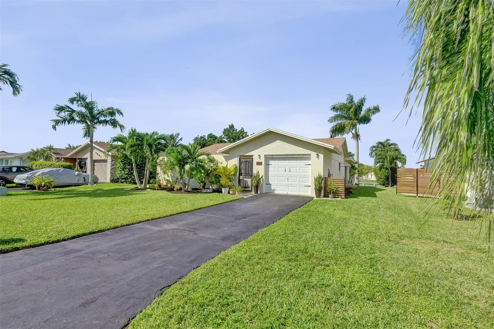 7003 NW 95th Terrace, Tamarac, FL 33321 photo 2