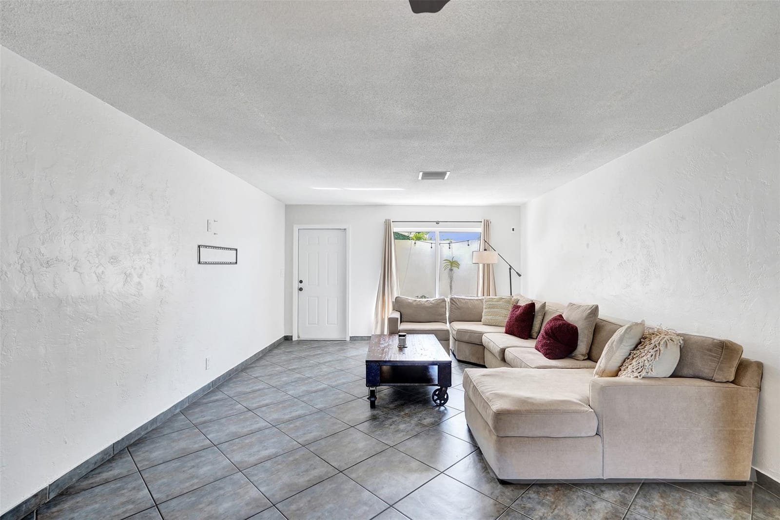 7003 NW 95th Terrace, Tamarac, FL 33321 photo 8