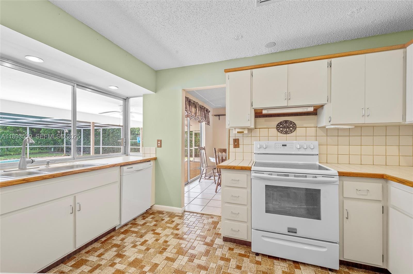 9064 NW 23rd Place — photo 12