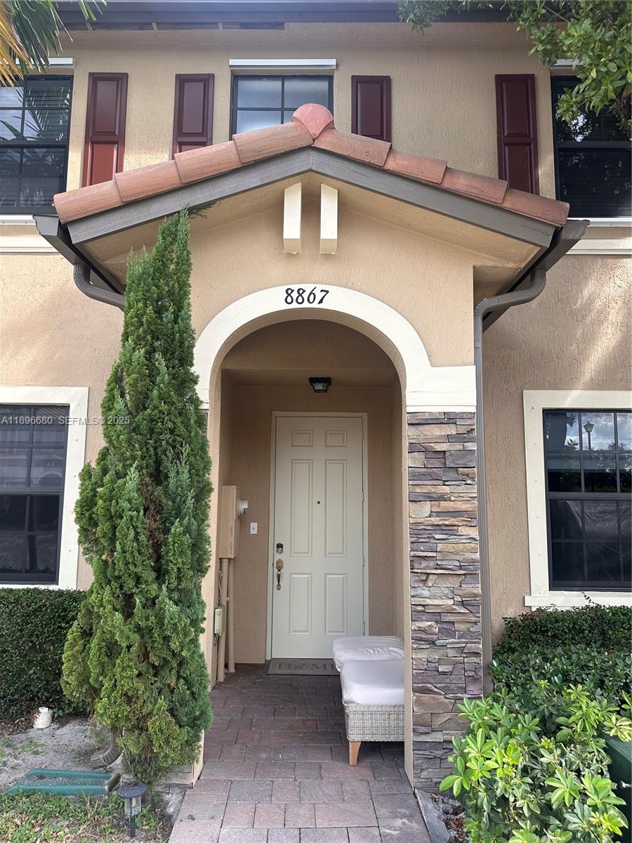 8867 W 35th Way, Hialeah, FL 33018, Hialeah