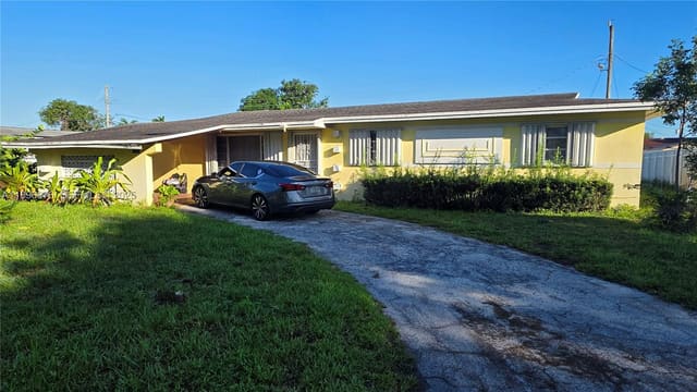 2915 NW 183rd Street, Miami Gardens, FL 33056