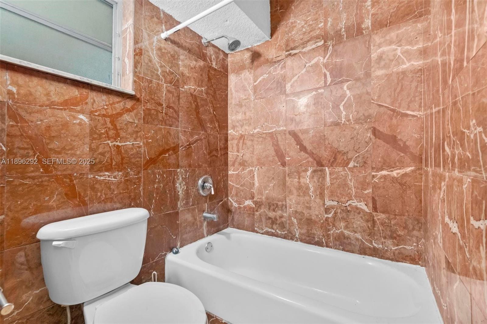 8860 Fontainebleau Boulevard 304, Miami, FL 33172 photo 19