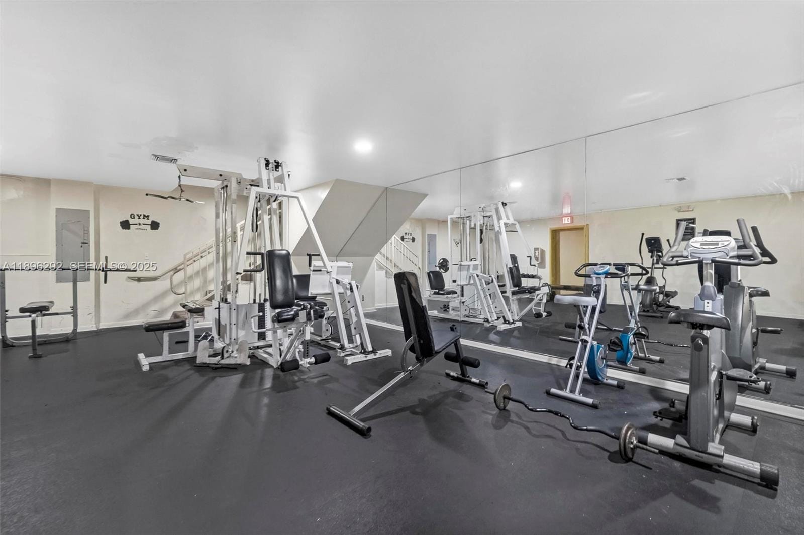 8860 Fontainebleau Boulevard 304, Miami, FL 33172 photo 20