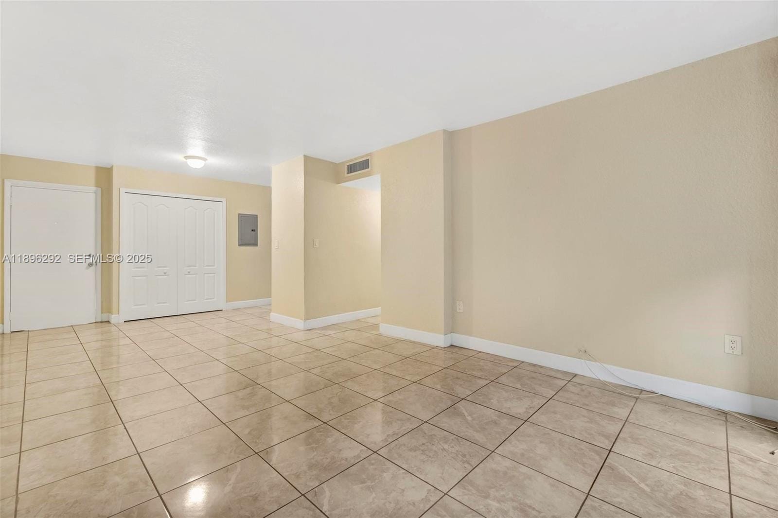 8860 Fontainebleau Boulevard 304, Miami, FL 33172 photo 6