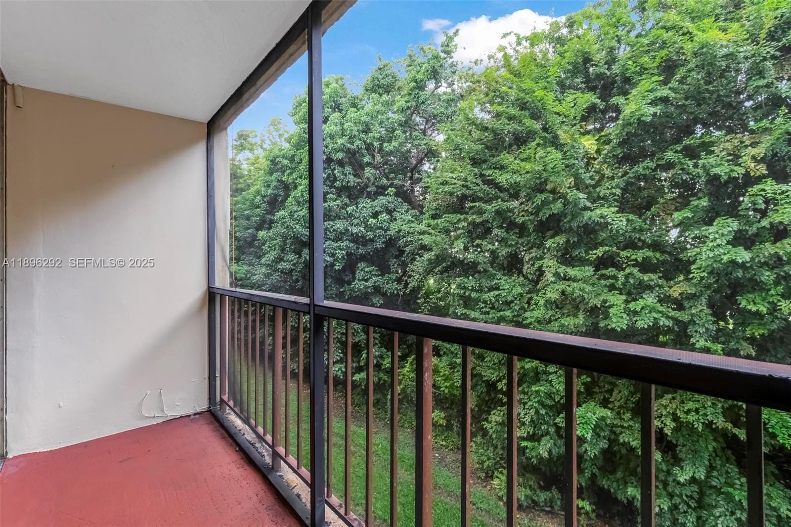 8860 Fontainebleau Boulevard 304, Miami, FL 33172 photo 8
