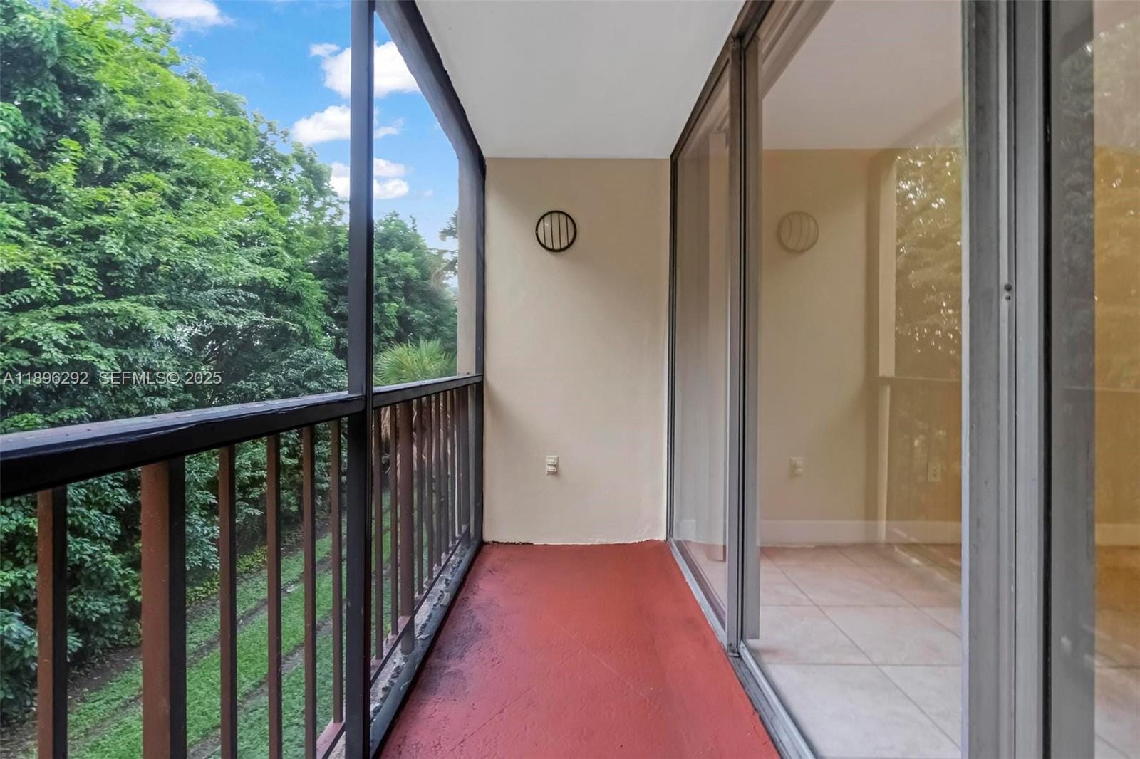 8860 Fontainebleau Boulevard 304, Miami, FL 33172 photo 9