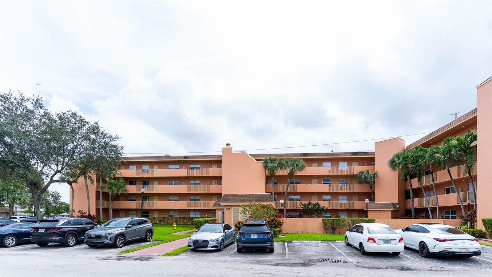 3110 N Pine Island Road 304, Sunrise, FL 33351