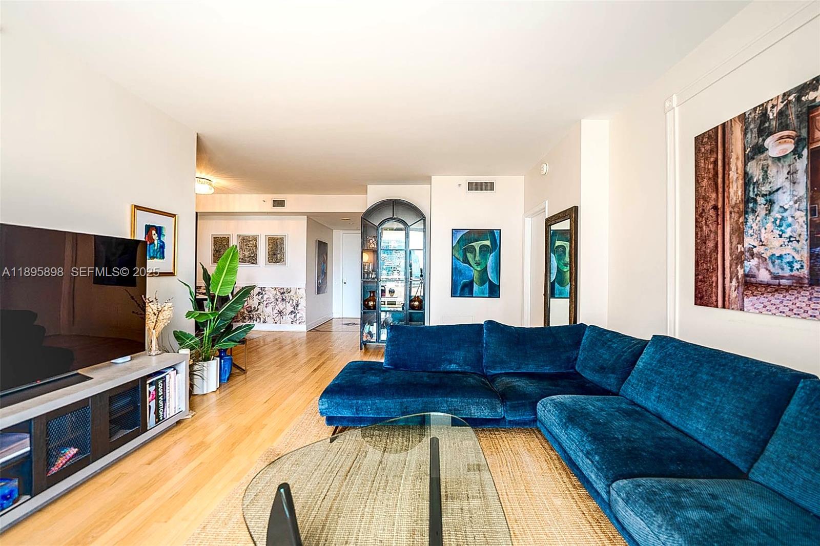888 Brickell Key Drive 903, Miami, FL 33131, Miami