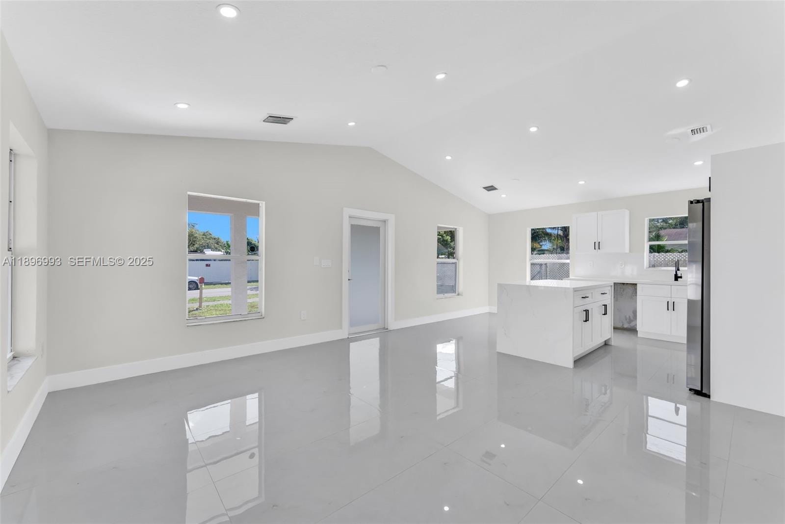 7690 NW 17th Place, Miami, FL 33147 photo 11