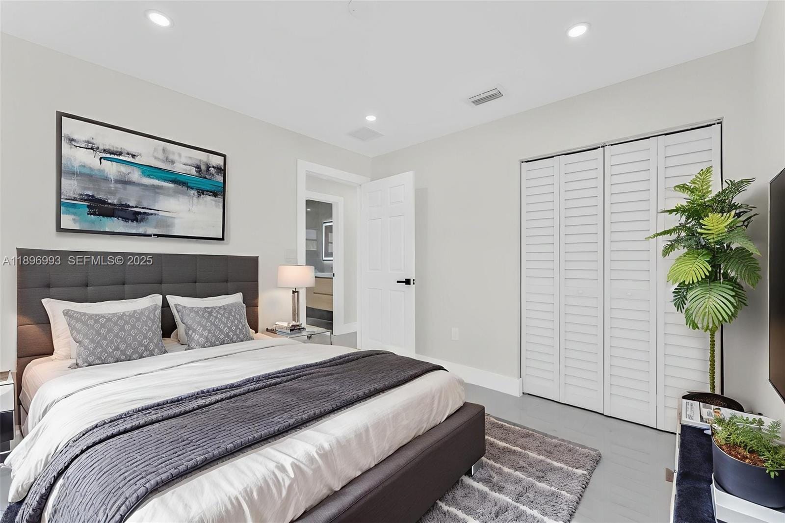7690 NW 17th Place, Miami, FL 33147 photo 15