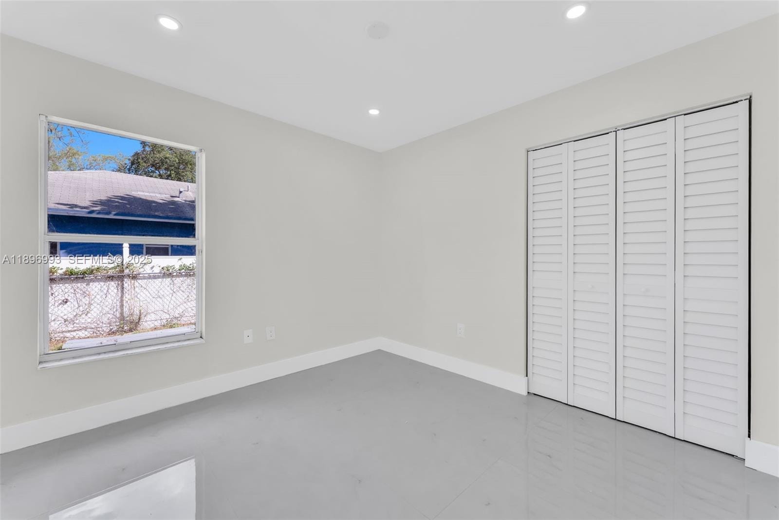 7690 NW 17th Place, Miami, FL 33147 photo 17