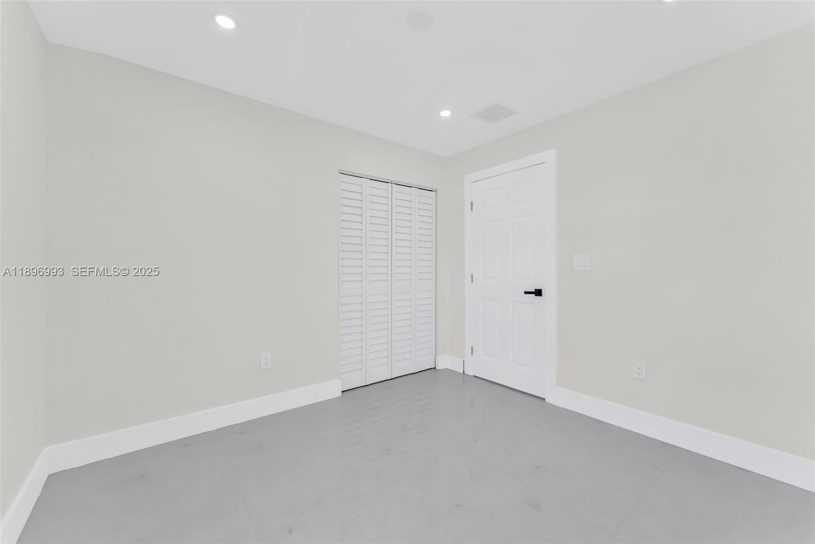 7690 NW 17th Place, Miami, FL 33147 photo 19
