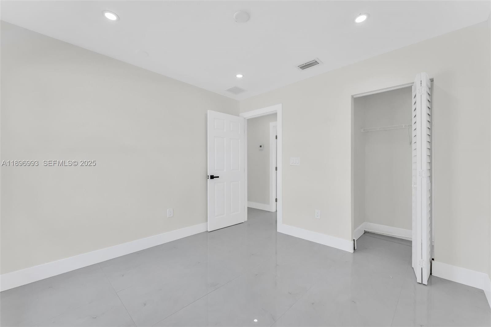7690 NW 17th Place, Miami, FL 33147 photo 23