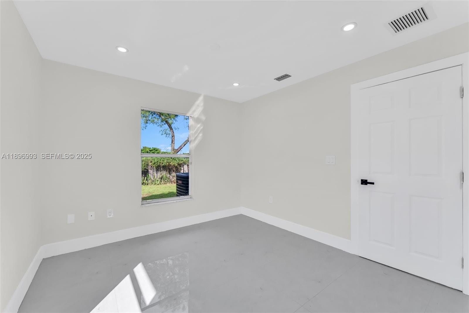 7690 NW 17th Place, Miami, FL 33147 photo 29
