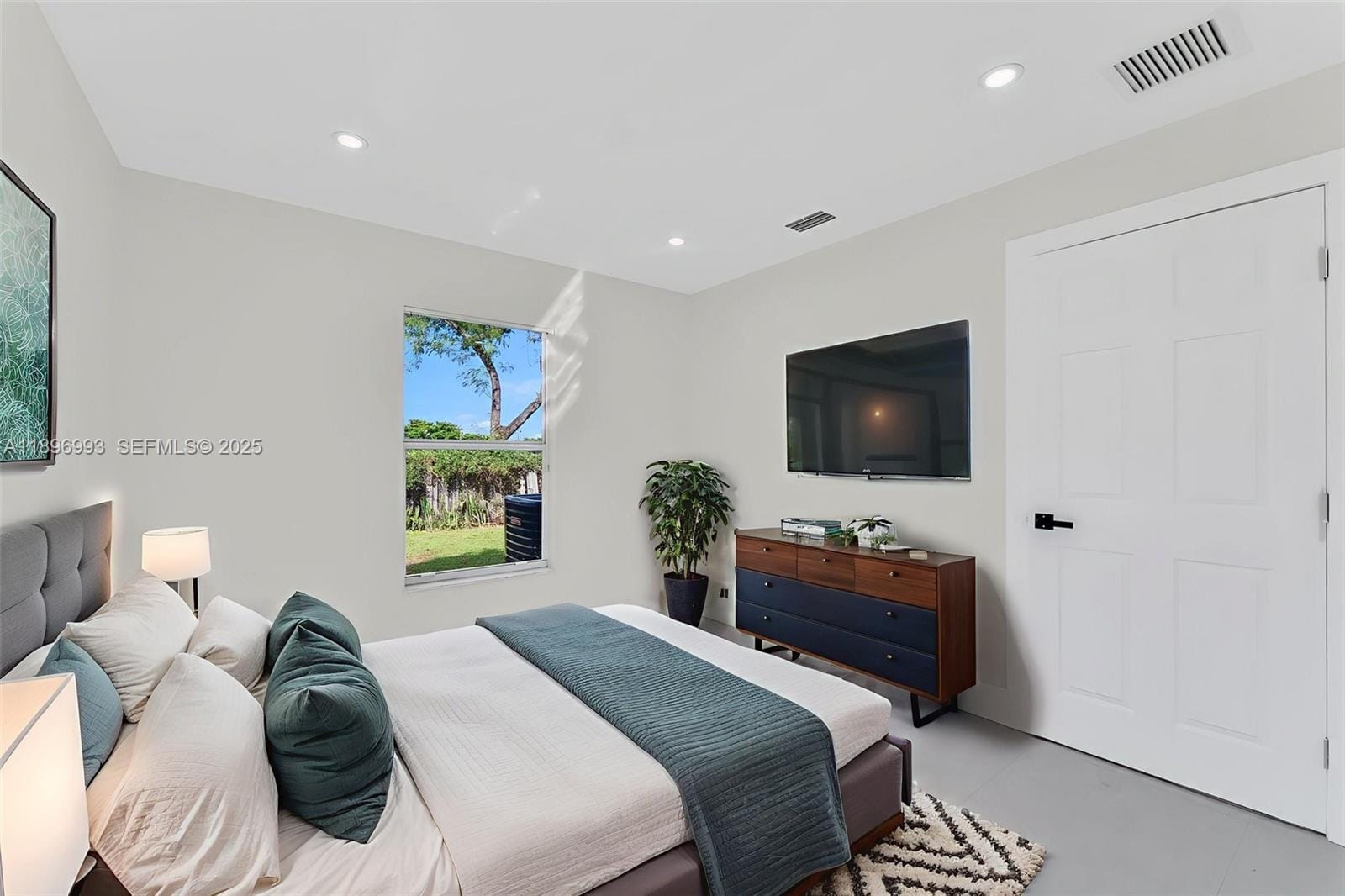 7690 NW 17th Place, Miami, FL 33147 photo 30