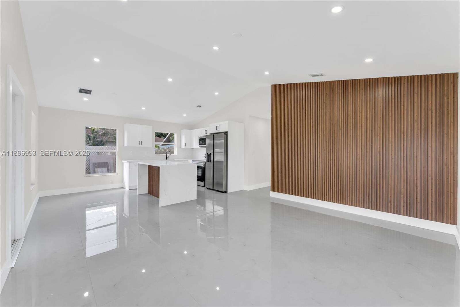 7690 NW 17th Place, Miami, FL 33147 photo 4