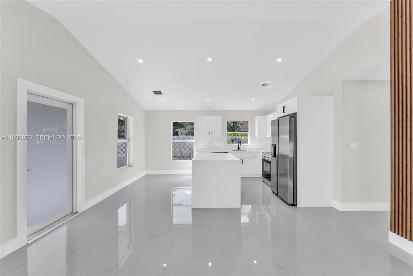 7690 NW 17th Place, Miami, FL 33147 photo 8