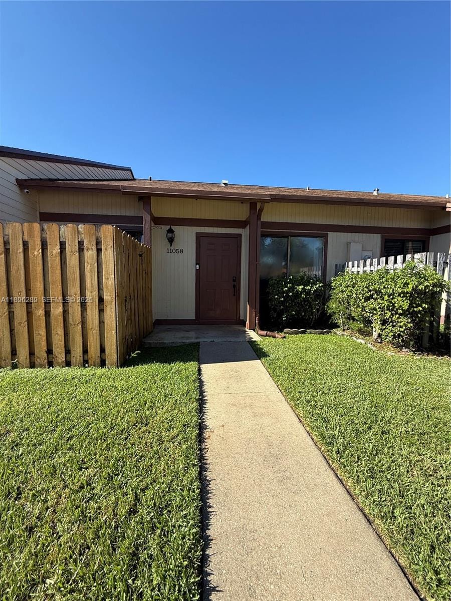 11058 NW 38th Street, Sunrise, FL 33351