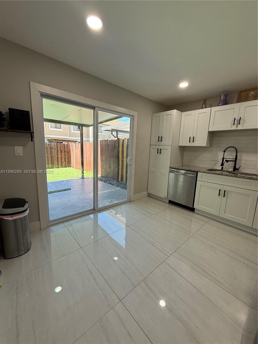 11058 NW 38th Street — photo 3