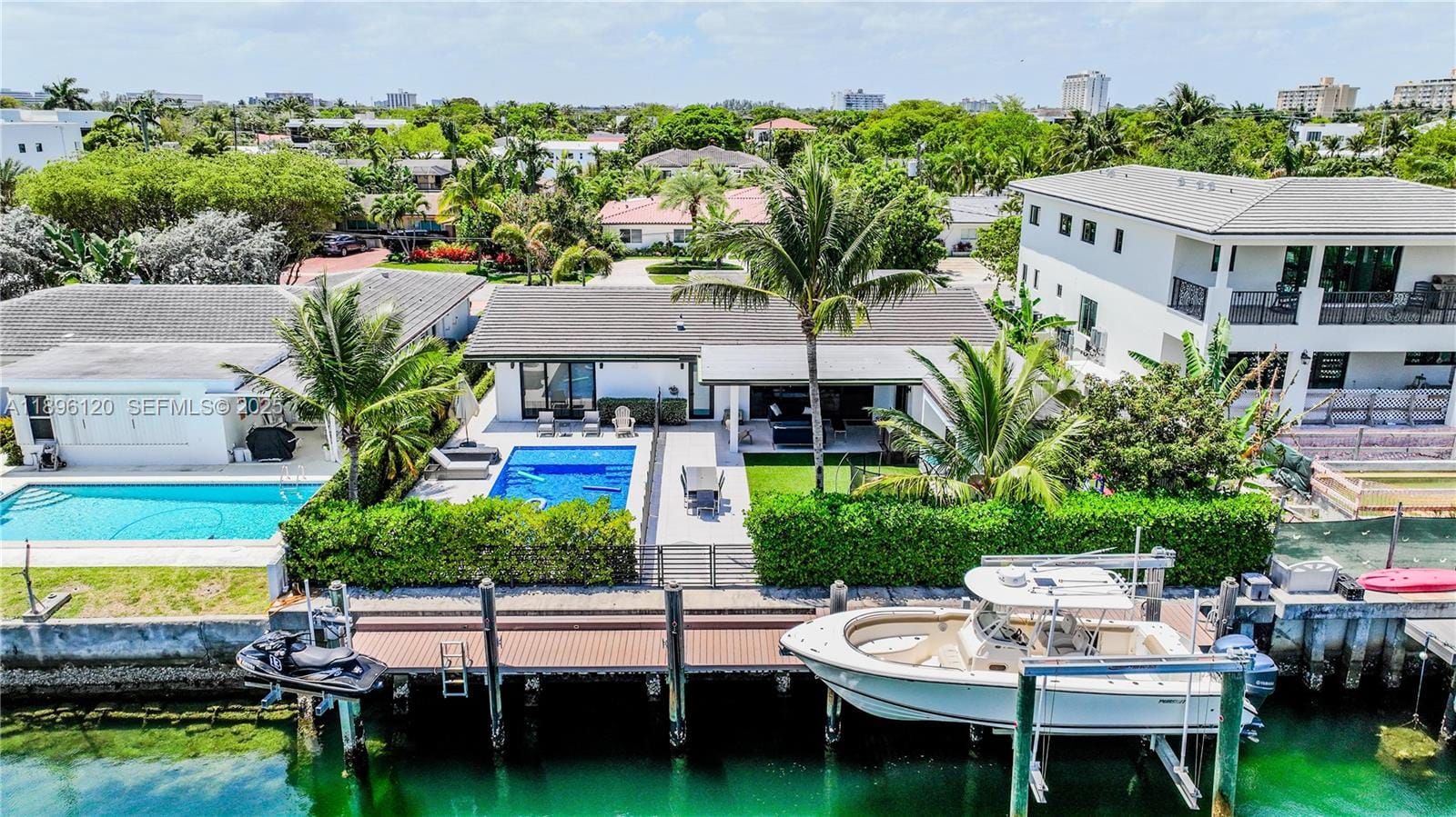 12855 Maple Road, North Miami, FL 33181 photo 2
