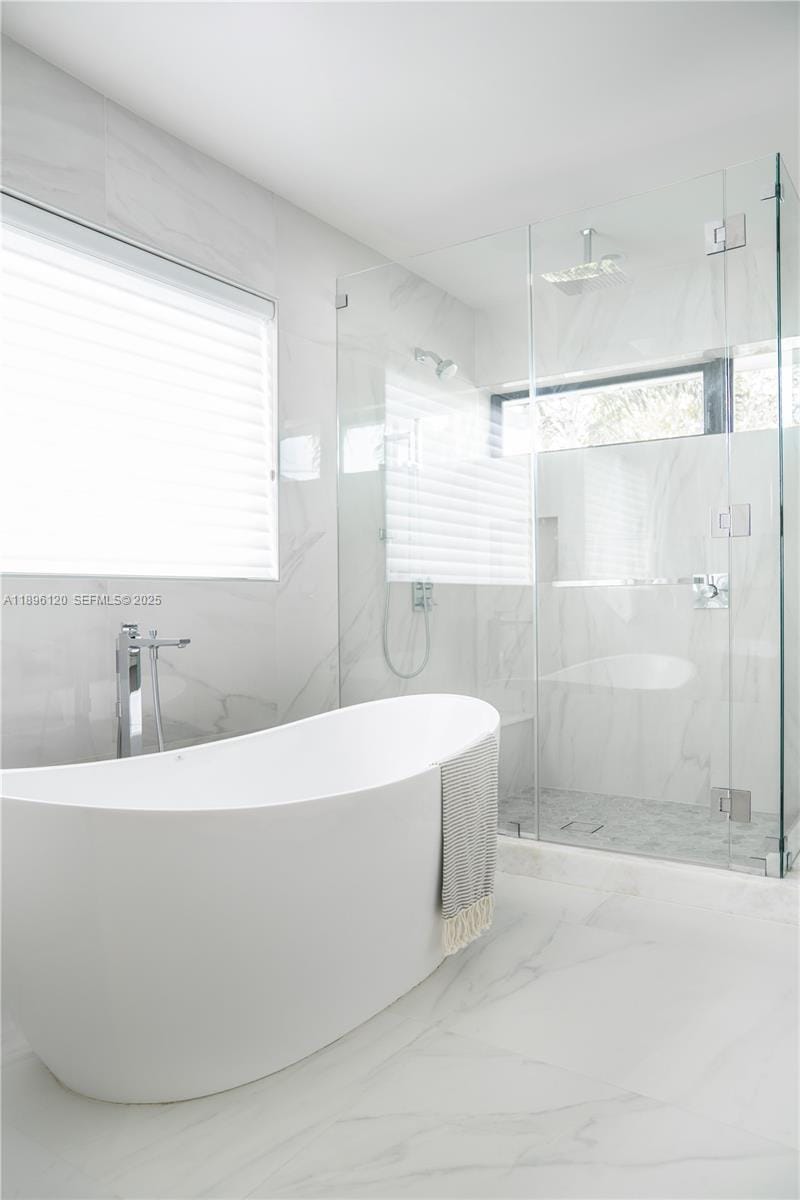 12855 Maple Road, North Miami, FL 33181 photo 28