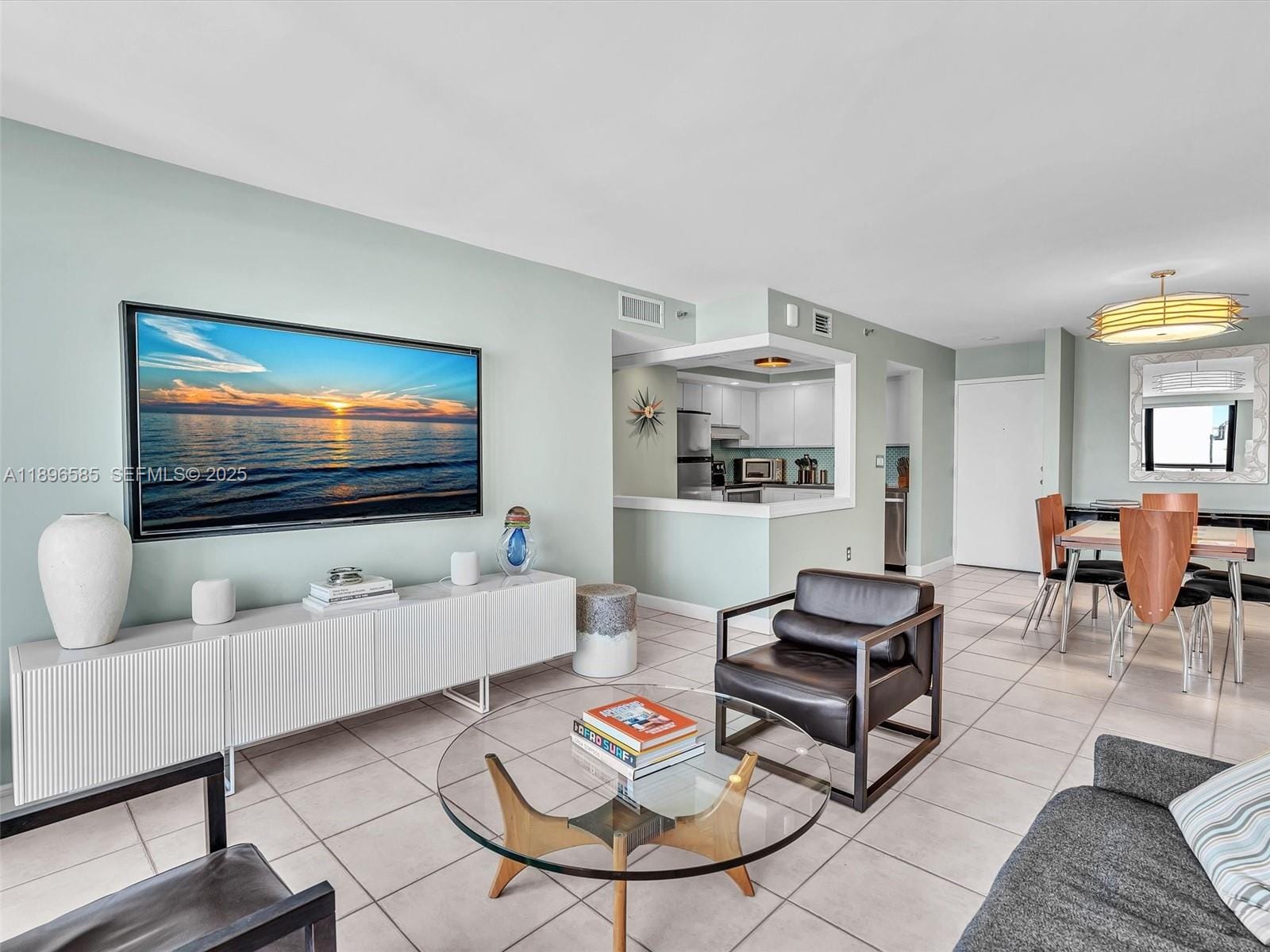 1775 Washington Avenue 8B — photo 3