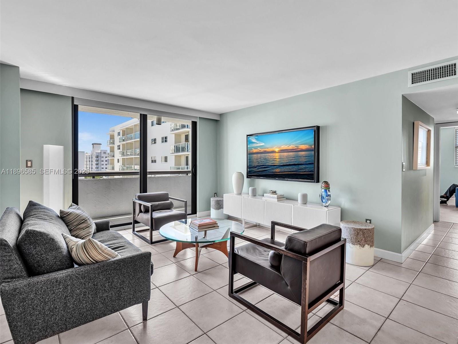1775 Washington Avenue 8B — photo 4
