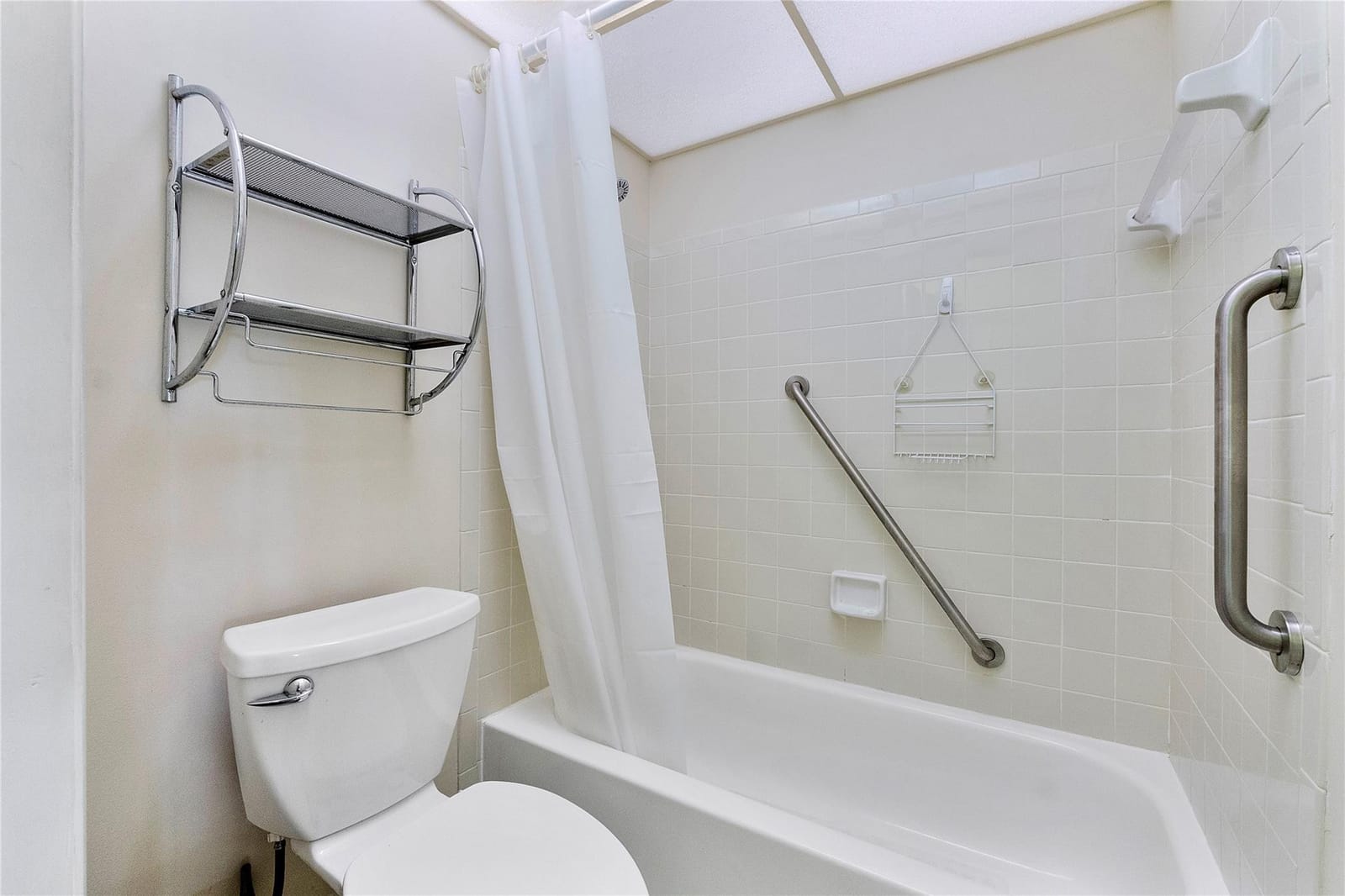 6890 Royal Palm Boulevard 102H, Pompano Beach, FL 33063 photo 2