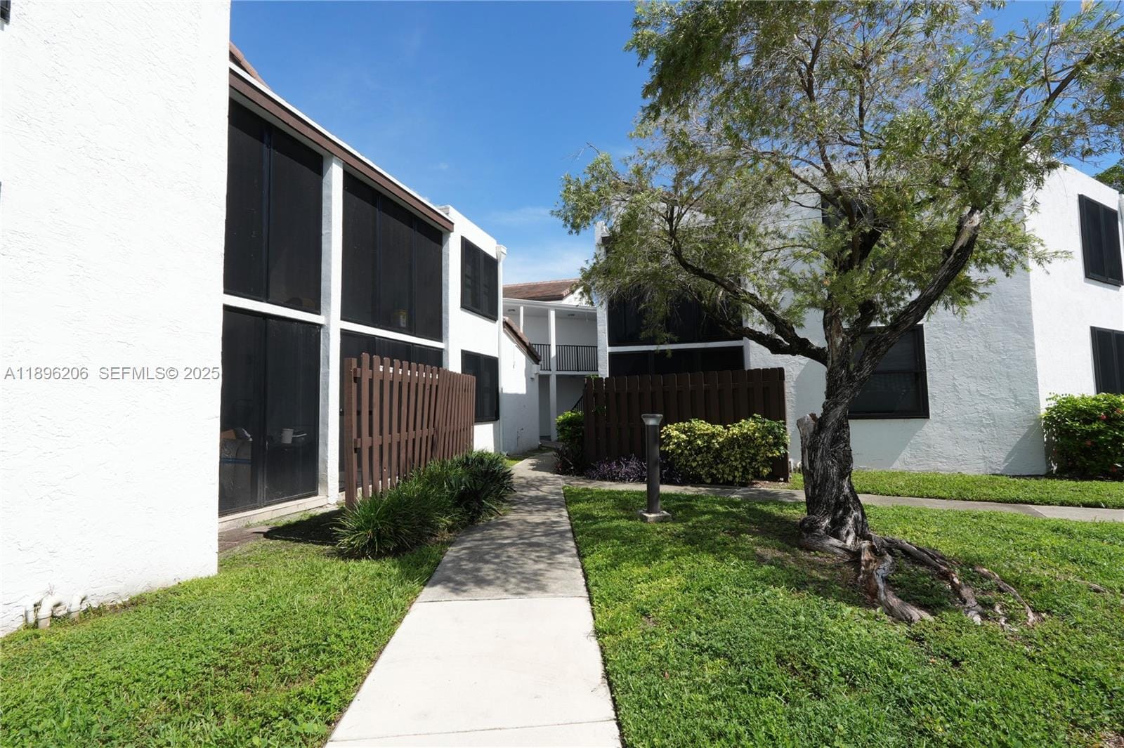 216 Lake Pointe Drive 128, Oakland Park, FL 33309 photo 21