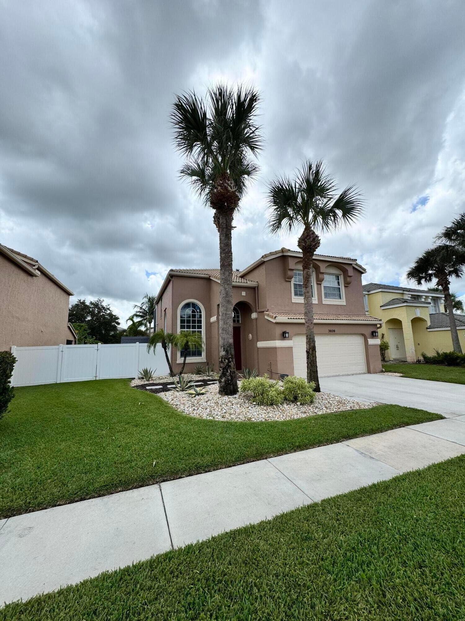 3020 Rockville Lane, Royal Palm Beach, FL 33411