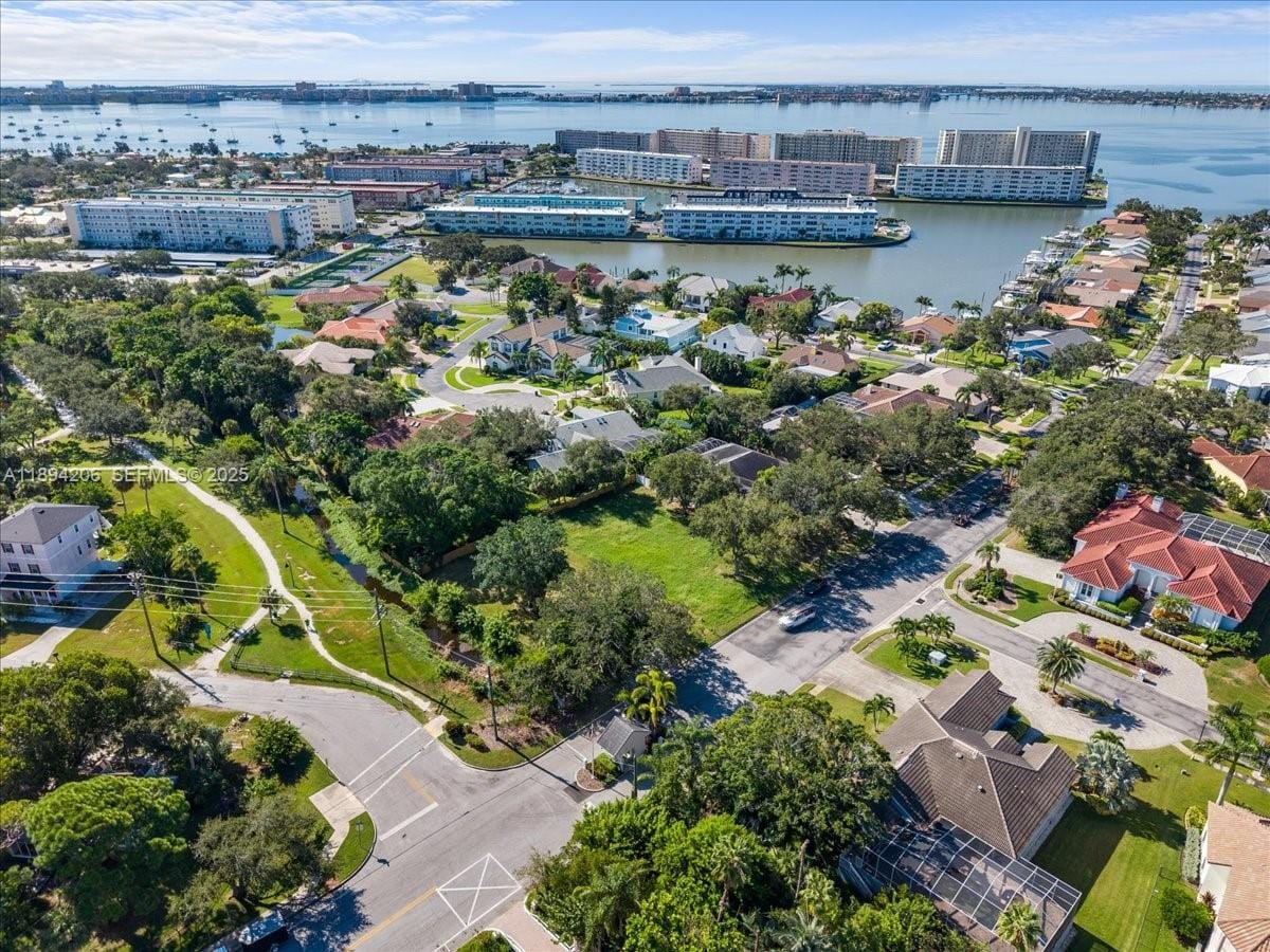 2207 54th Street S, St. Petersburg, FL 33707 photo 25