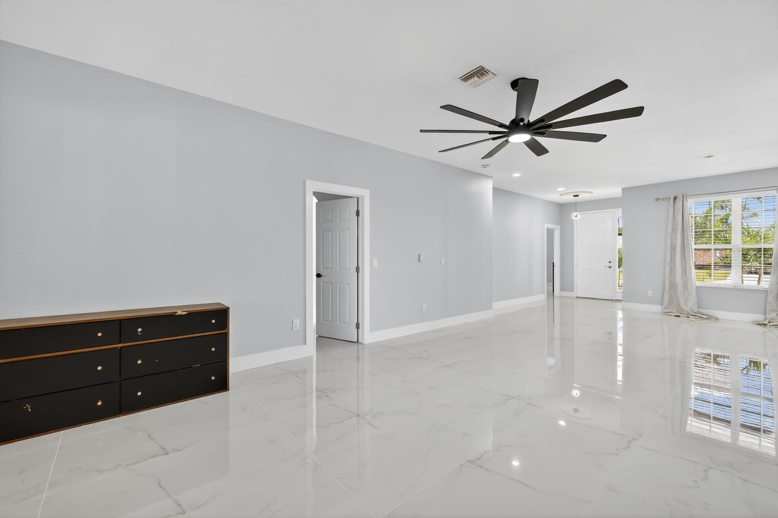 6233 NW Gisela Street — photo 8