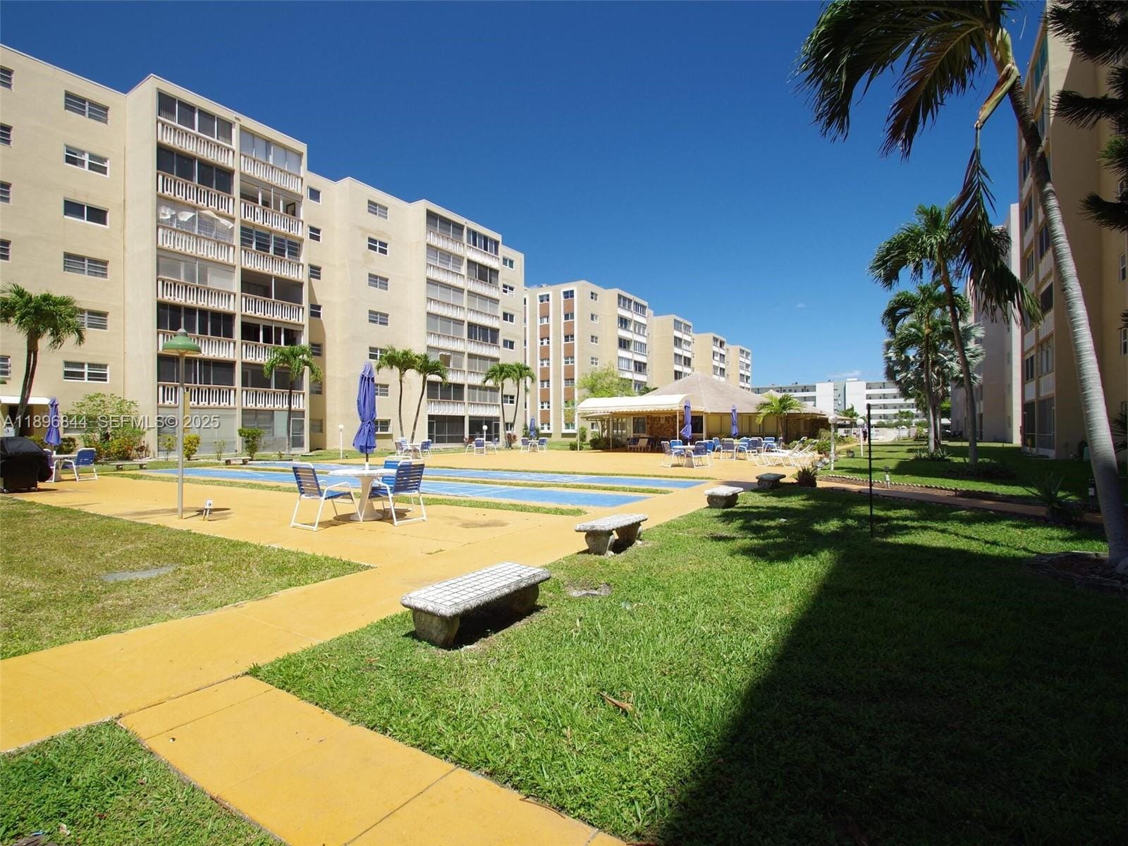 420 NE 12th Avenue 401, Hallandale Beach, FL 33009 photo 30