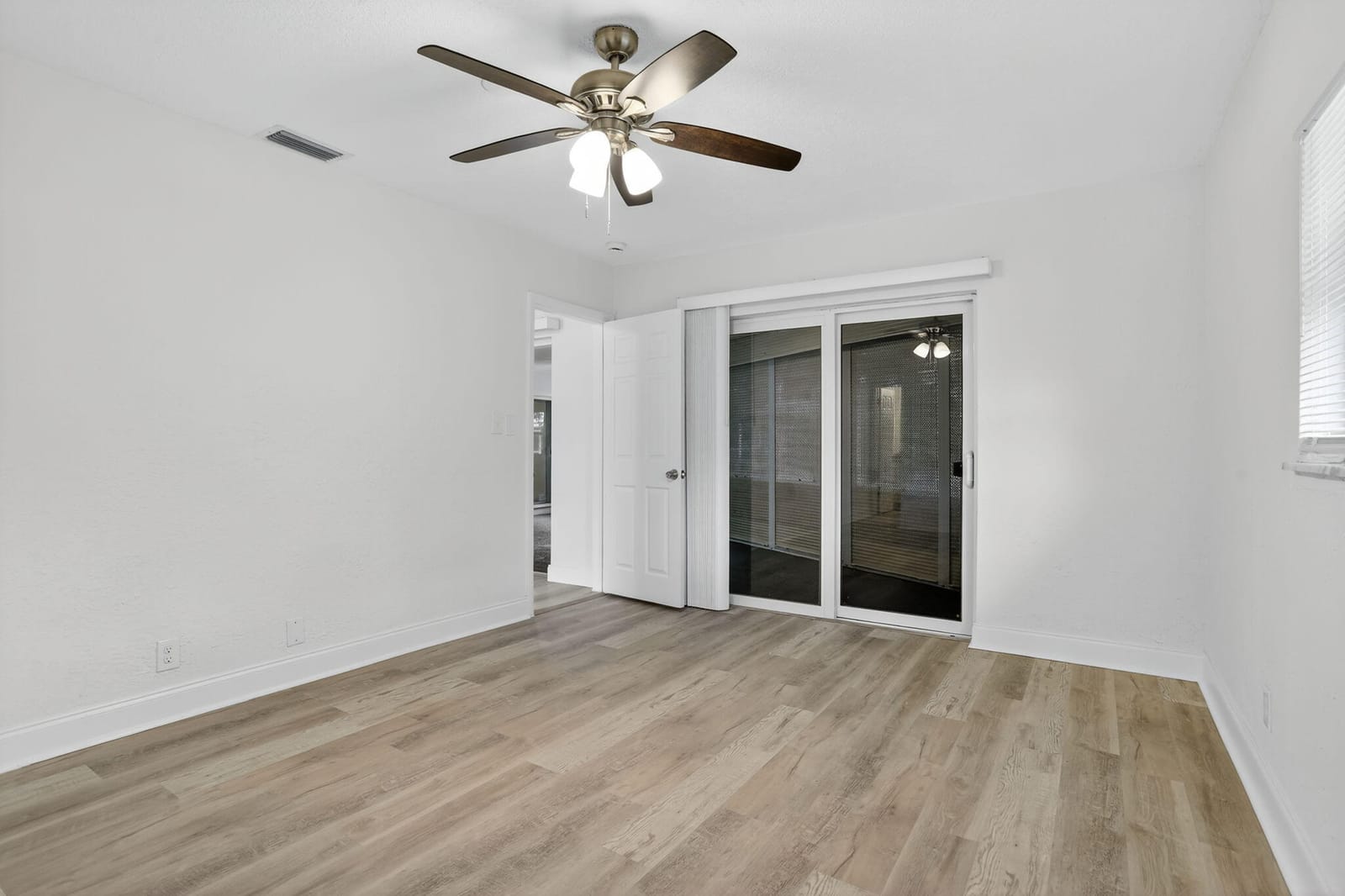 7003 NW 92nd Avenue, Tamarac, FL 33321 photo 16